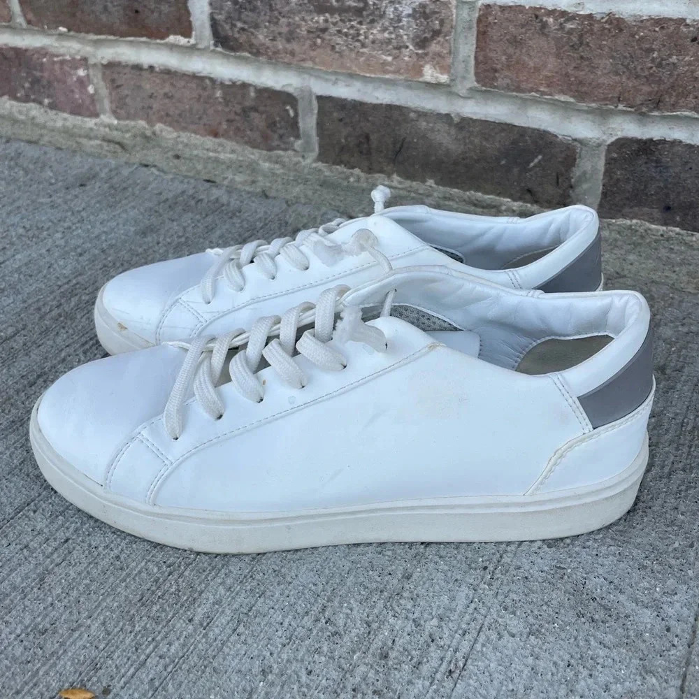 Thousands Fell White Leather Lace Up Sneakers Womens Size US 8